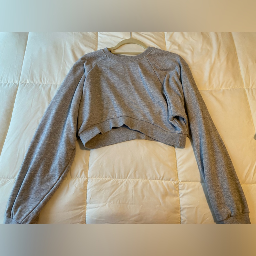 BERSHKA Long Sleeve Crop Top